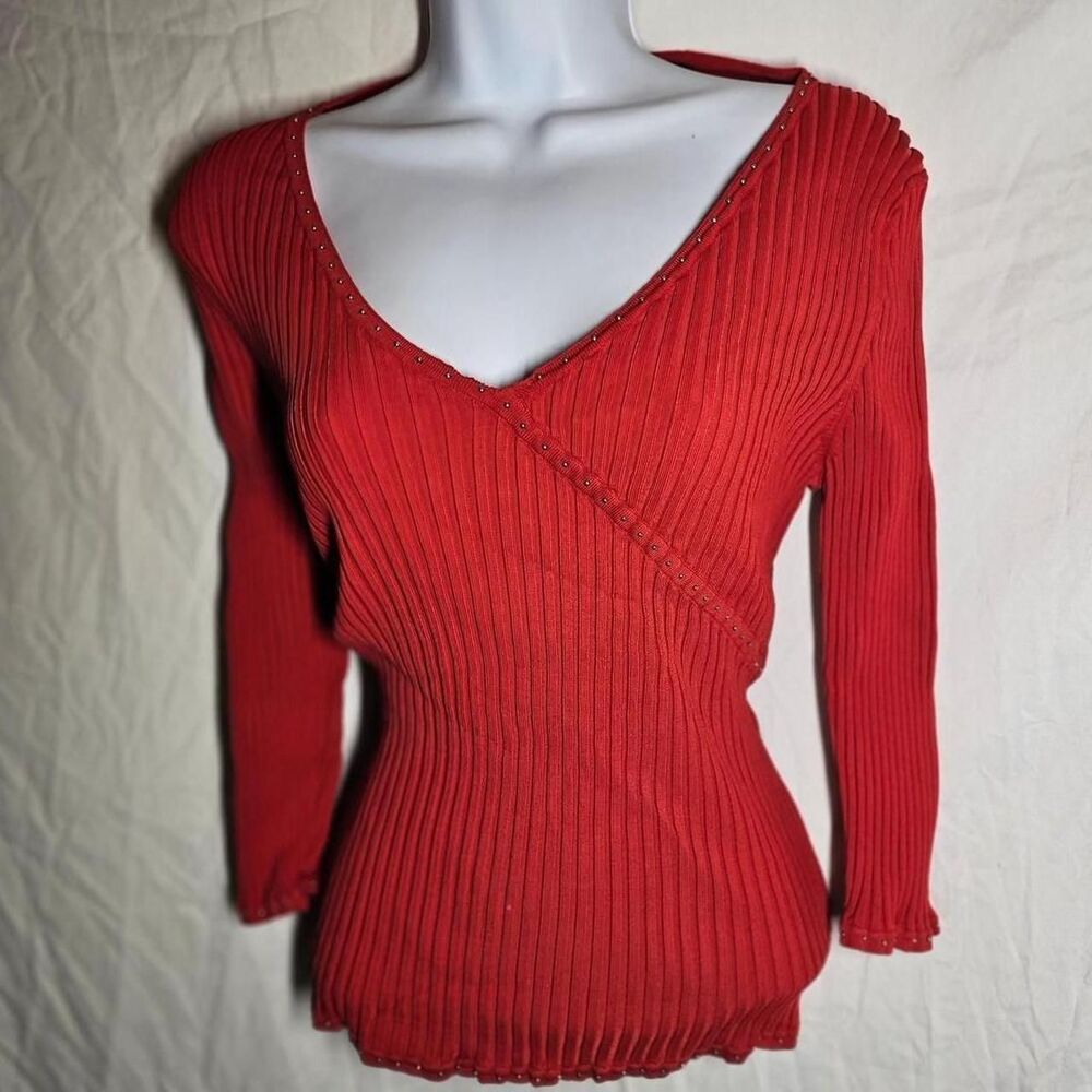red vintage y2k 2000s v neck 3/4 sleeve ribbed top